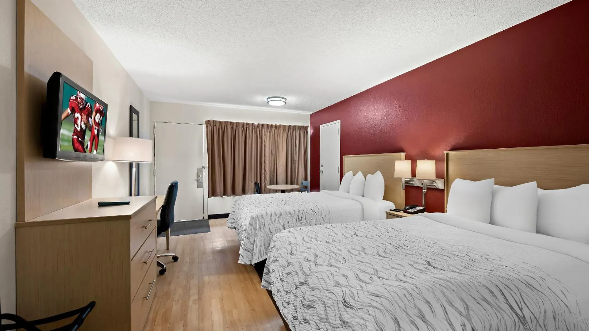 Red Roof Plus+ & Downtown-5th Ave S Hotel North Naples