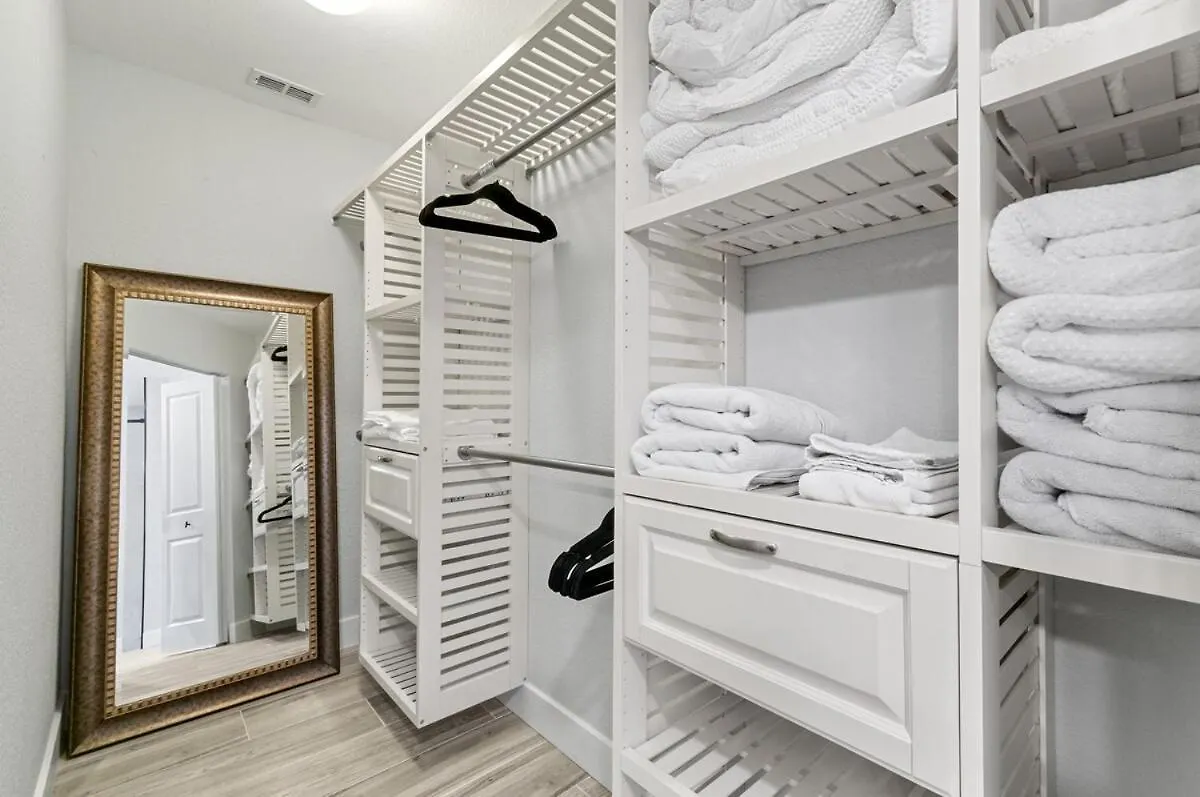 Modern Luxury Retreat In *