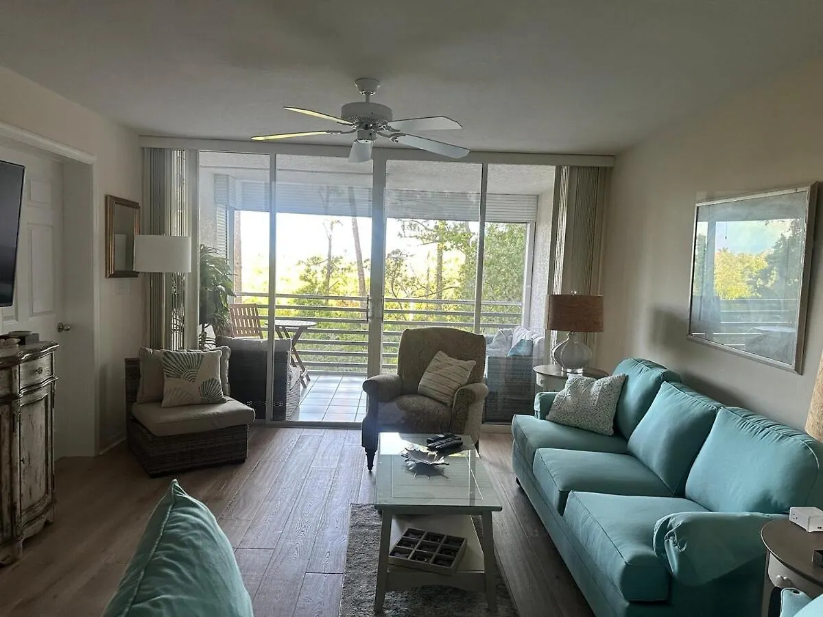 Sunset Haven In Apartment