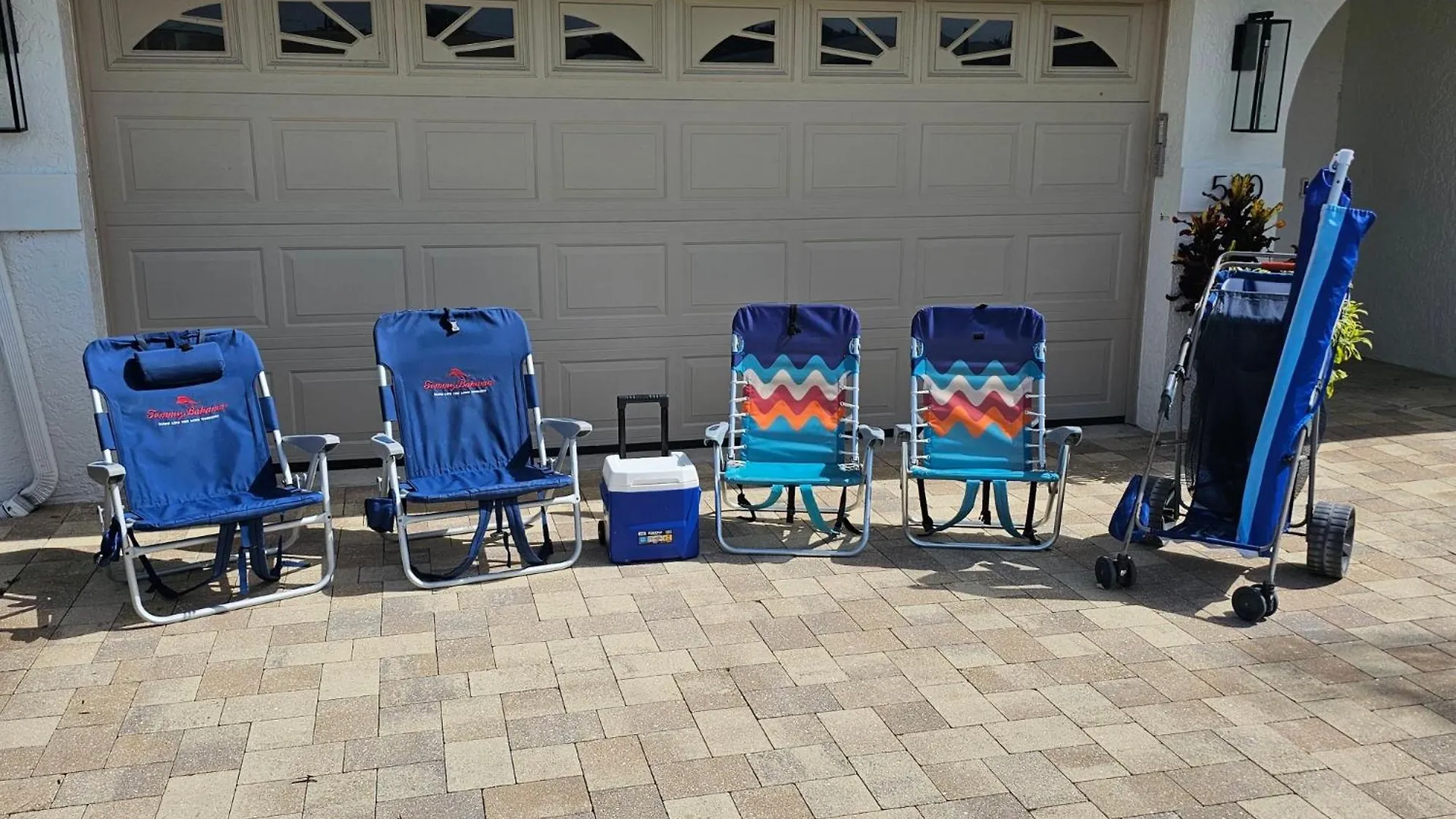 Gone Coastal - 1 Mile To Vanderbilt Beach! - Pool