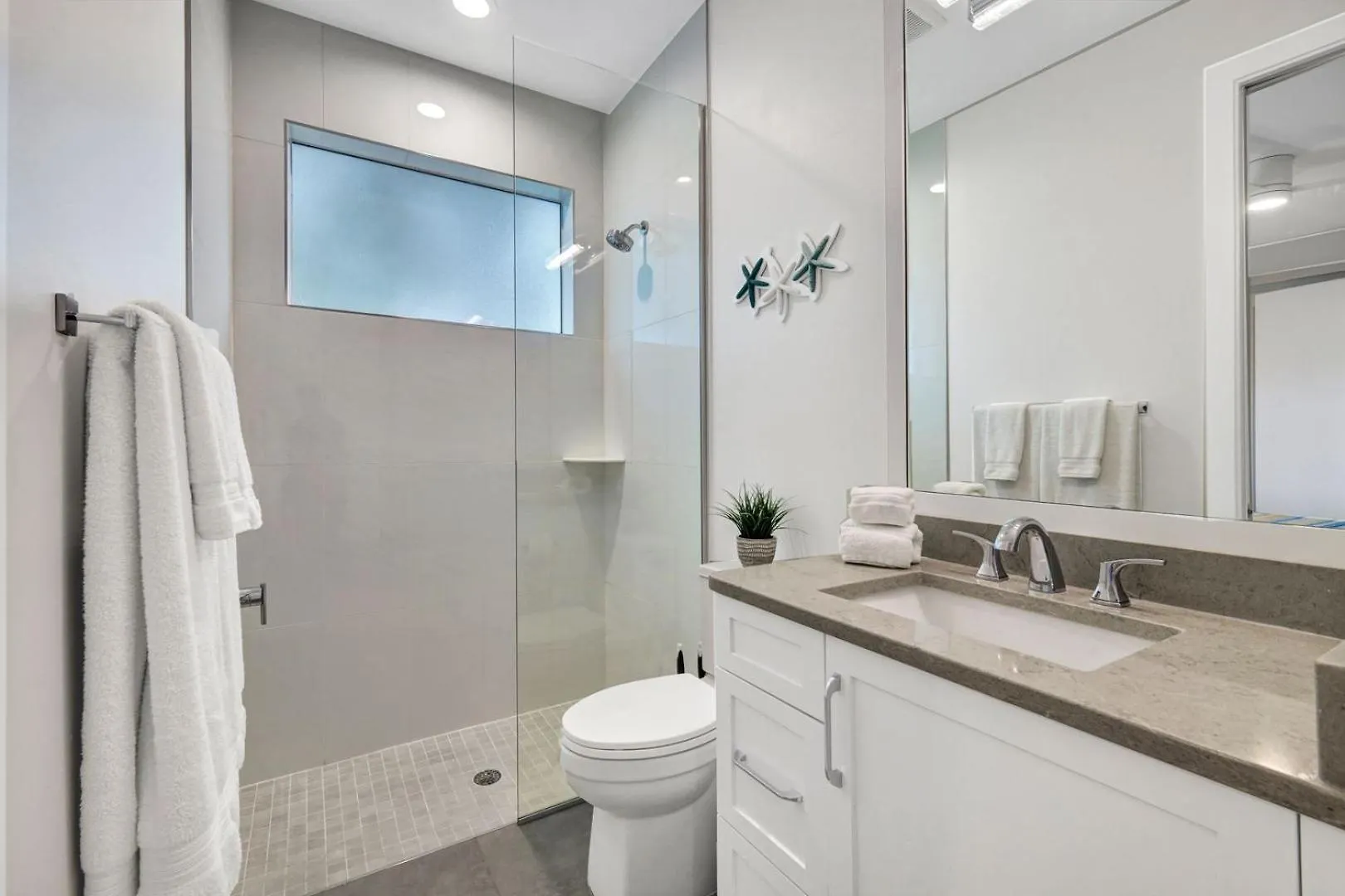 Starfish Wishes! - Less Than 1 Mile To - Salt Water Pool - Walk To The Beach! Naples