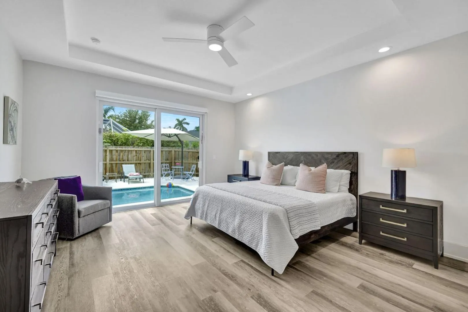 Starfish Wishes! - Less Than 1 Mile To - Salt Water Pool - Walk To The Beach! Holiday home