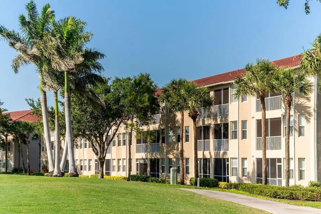 Golf, Pools, Hot Tub, Pickleball, Near Beaches Appartement North Naples