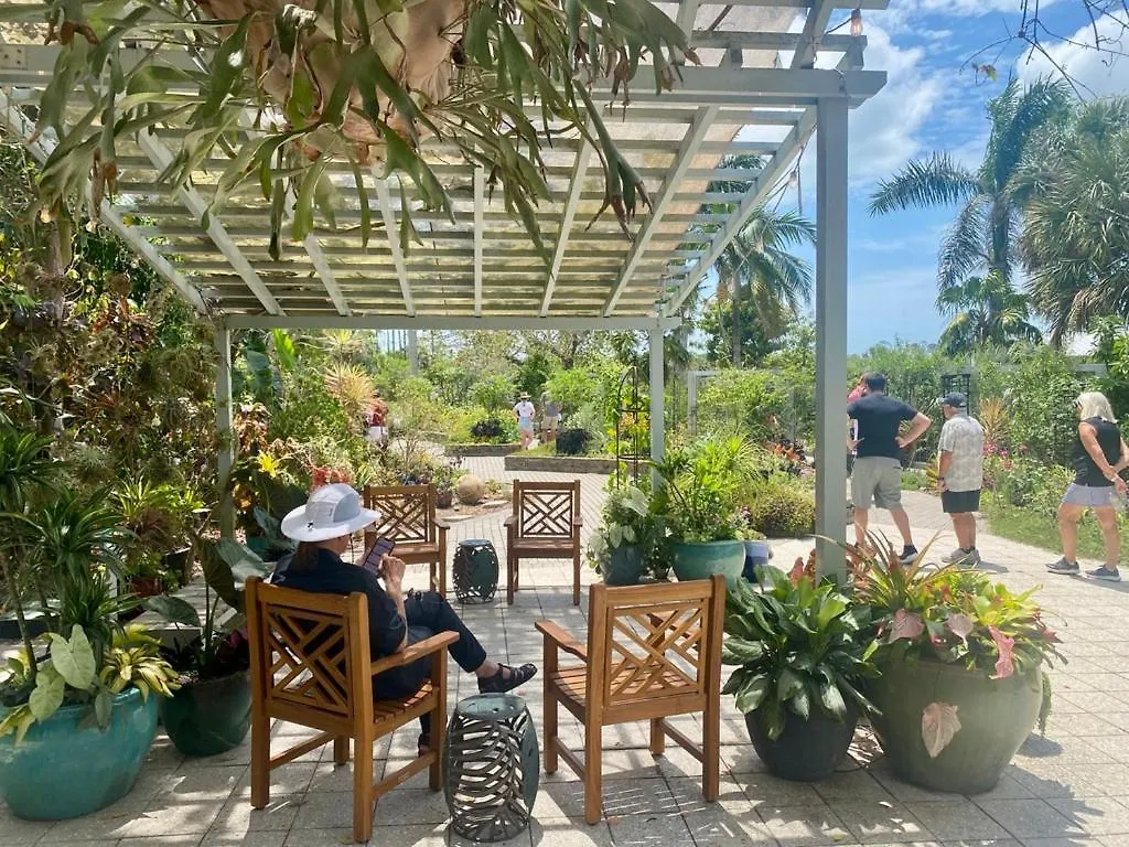 Cozy Coastal At Bay, Pickleball, Botanical Garden