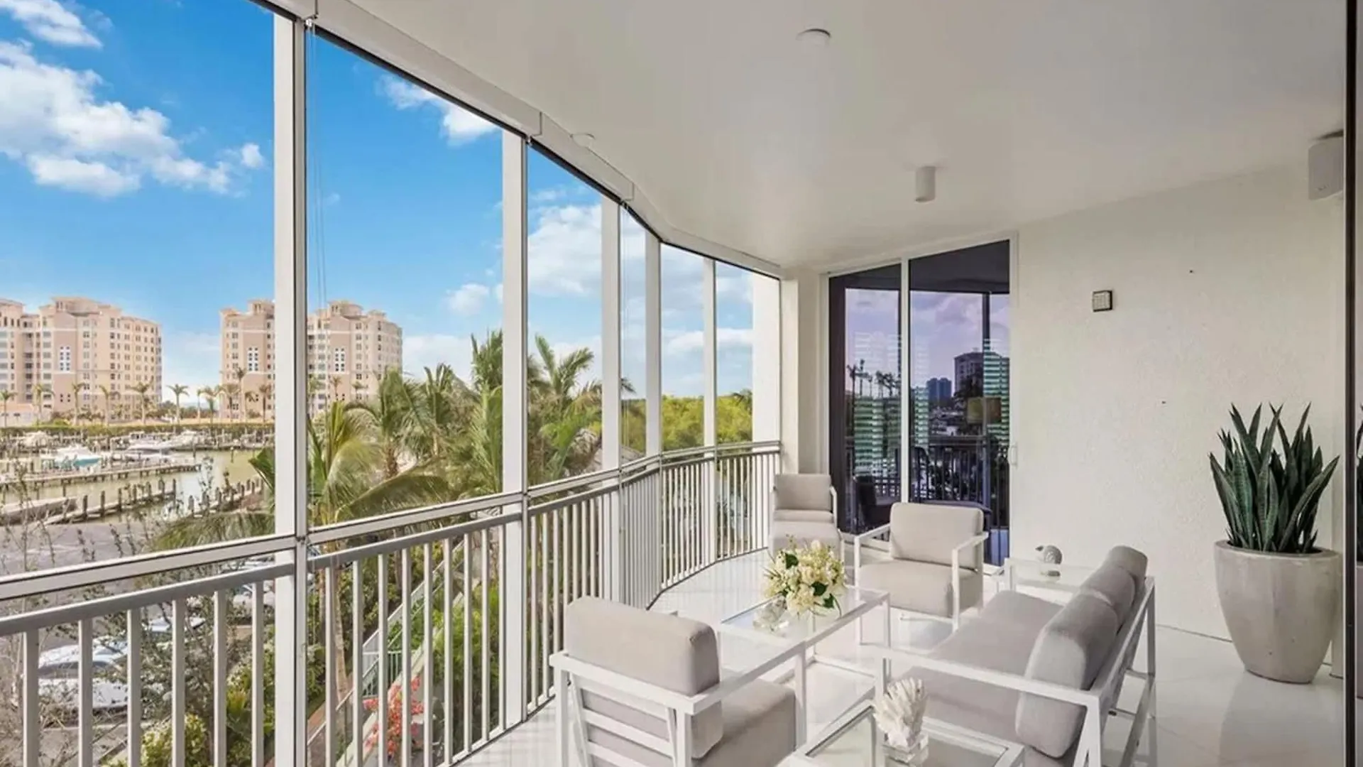 Apartment Waterfront With Marina Views Naples