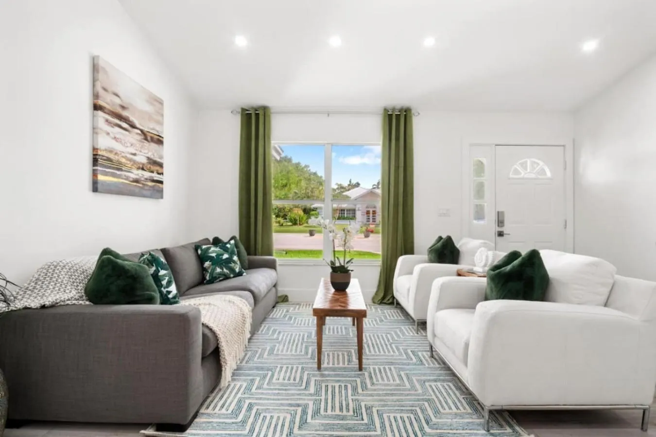 Modern Comfort In Naples, Close To Everything Holiday home Naples