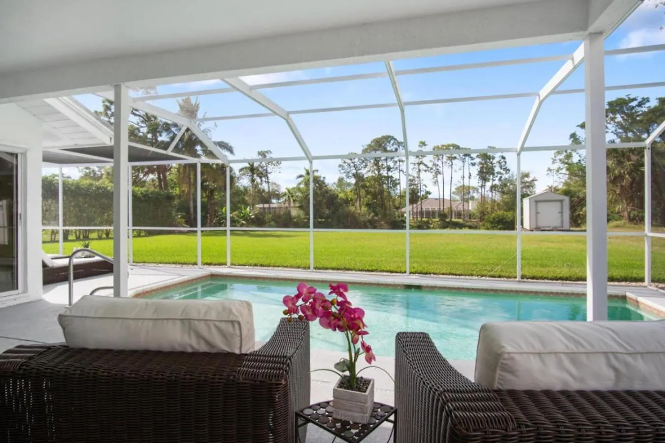 Modern Comfort In Naples, Close To Everything Holiday home Naples