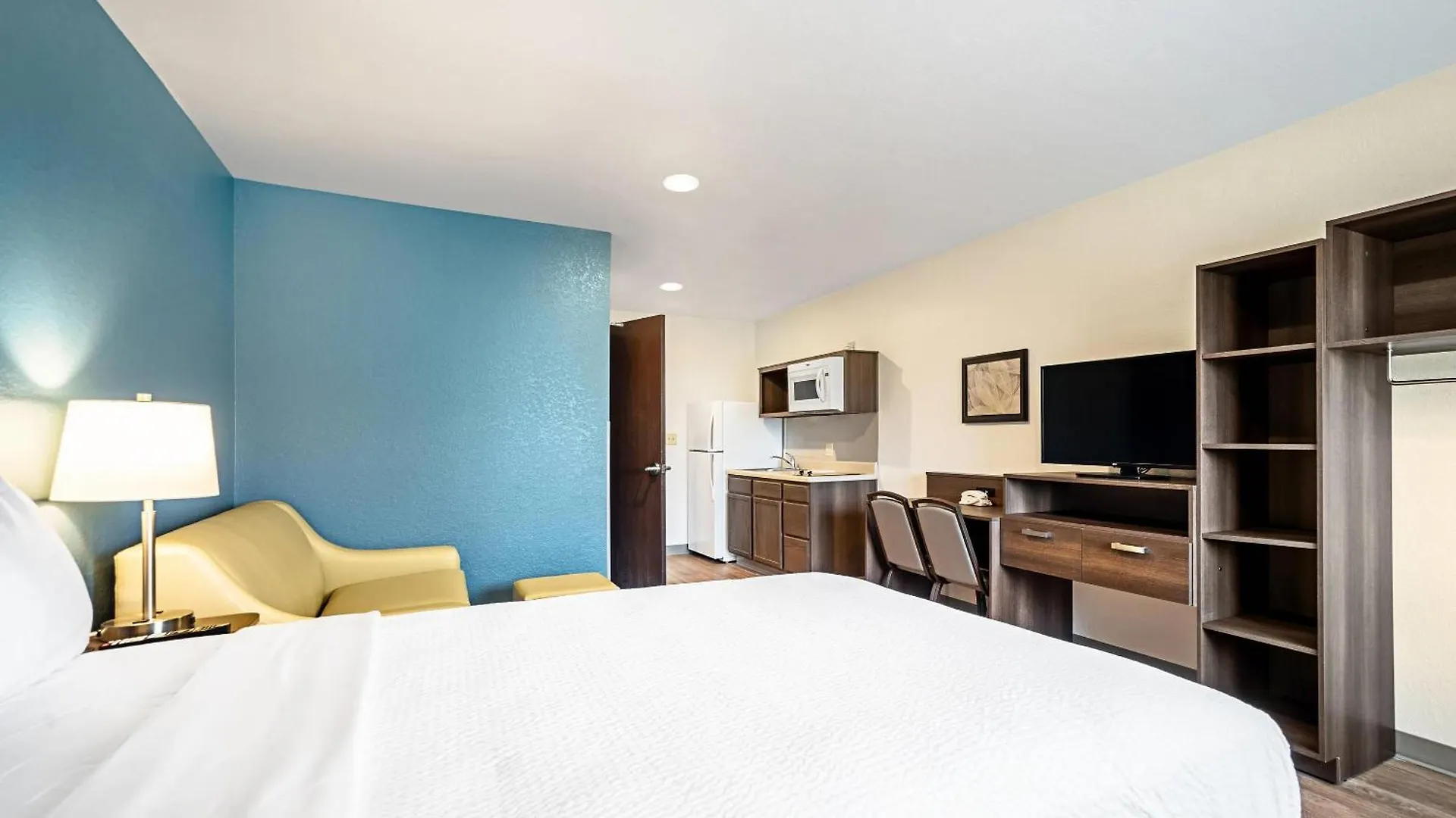 Woodspring Naples