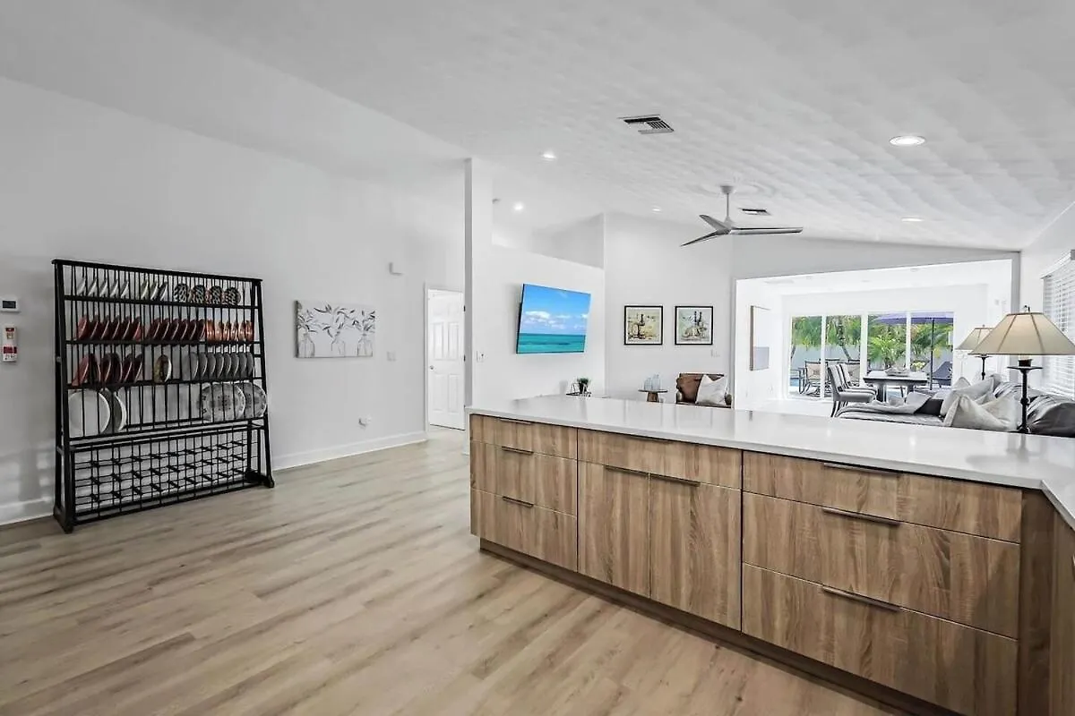 Vanderbilt Beach House-95th Naples