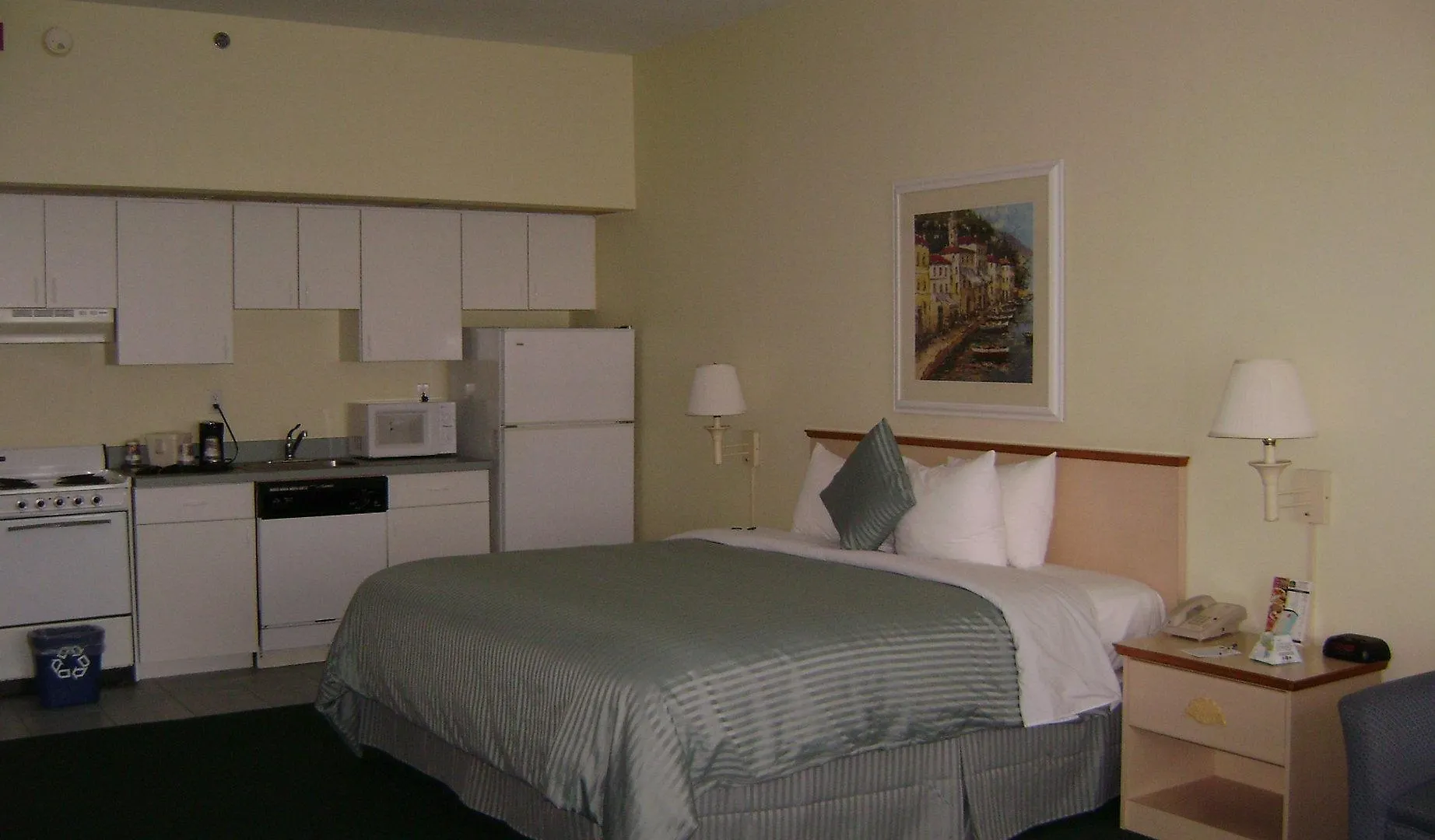 Hotel Western Plaza