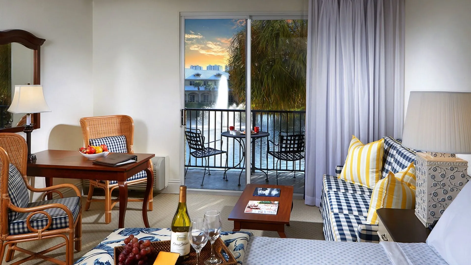Hotel At Pelican Bay