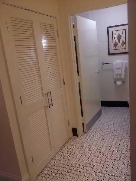 Hotel At Pelican Bay