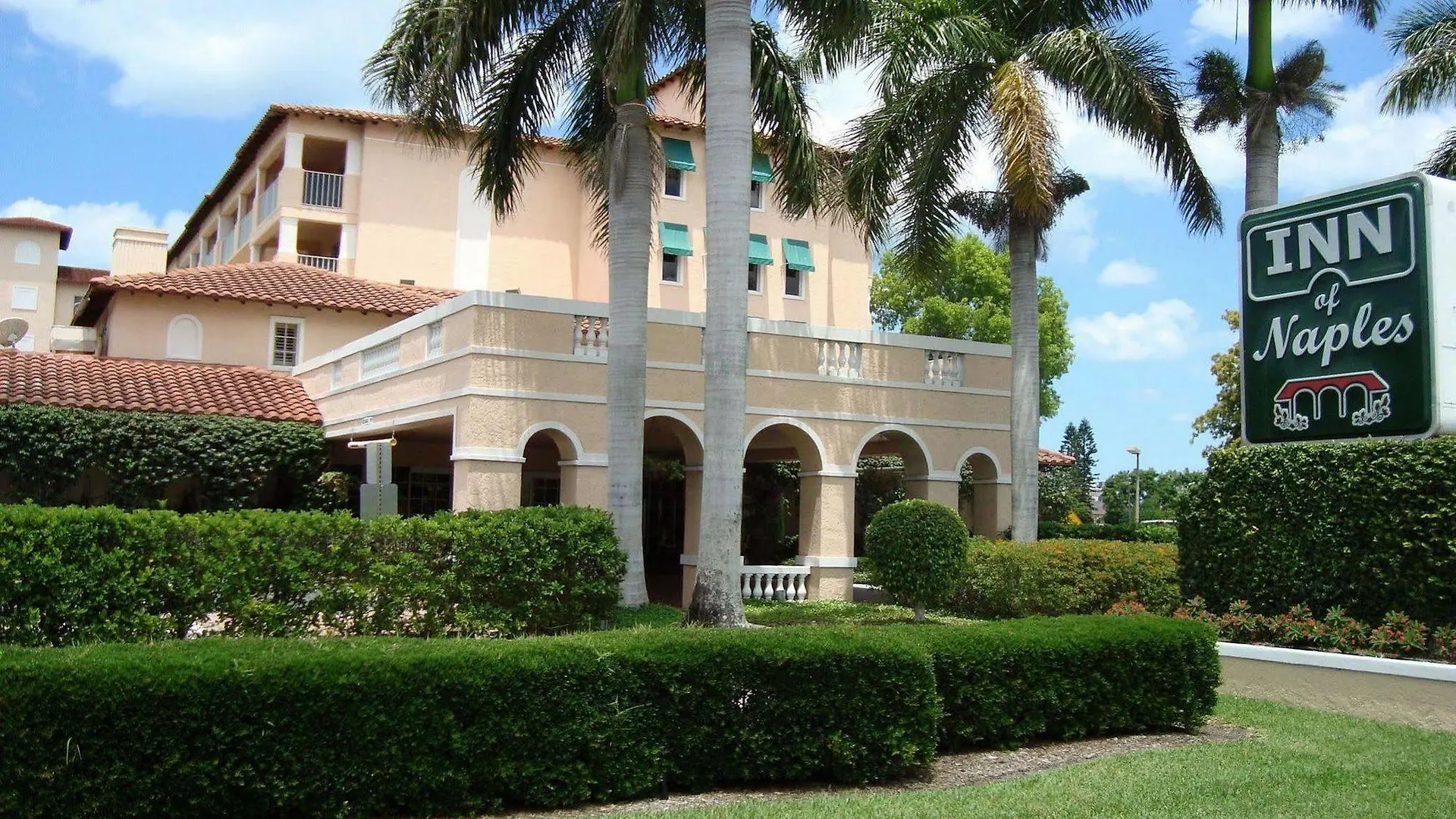 Hotel Of Naples, Tapestry Collection By Hilton North Naples