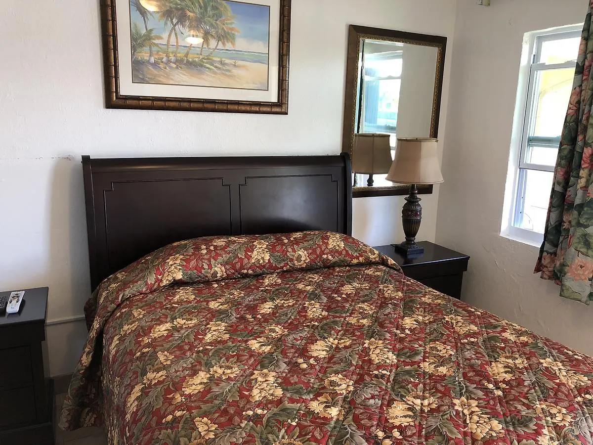 Glades - Motel 2*