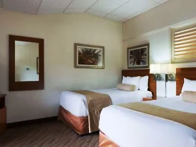 Western & Hotel North Naples