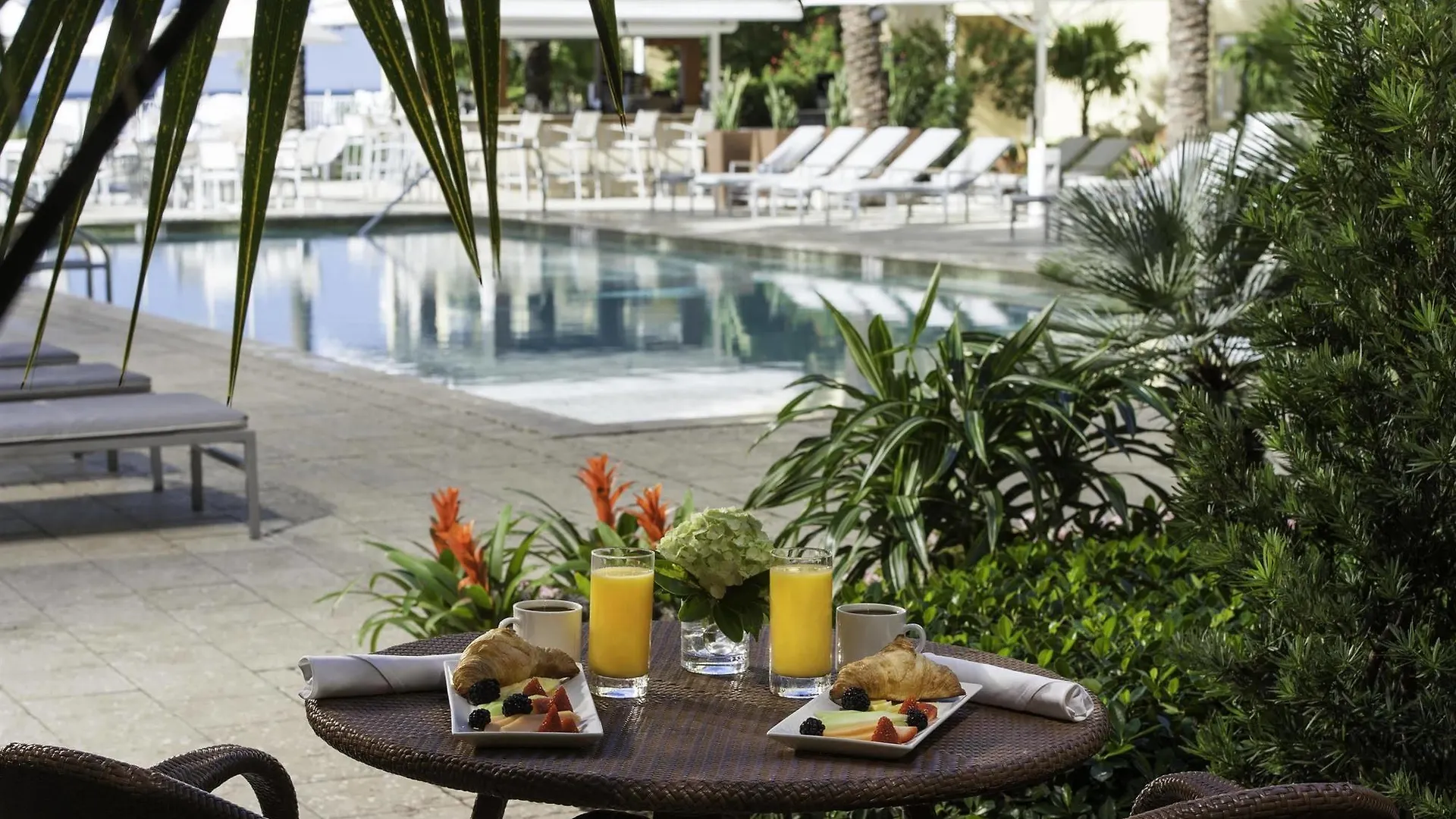 Edgewater Hotel