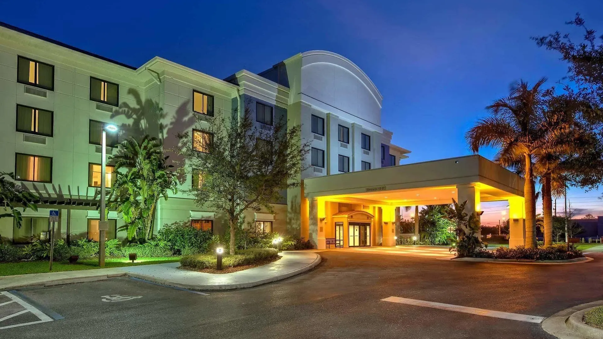 Hotel Springhill By Marriott