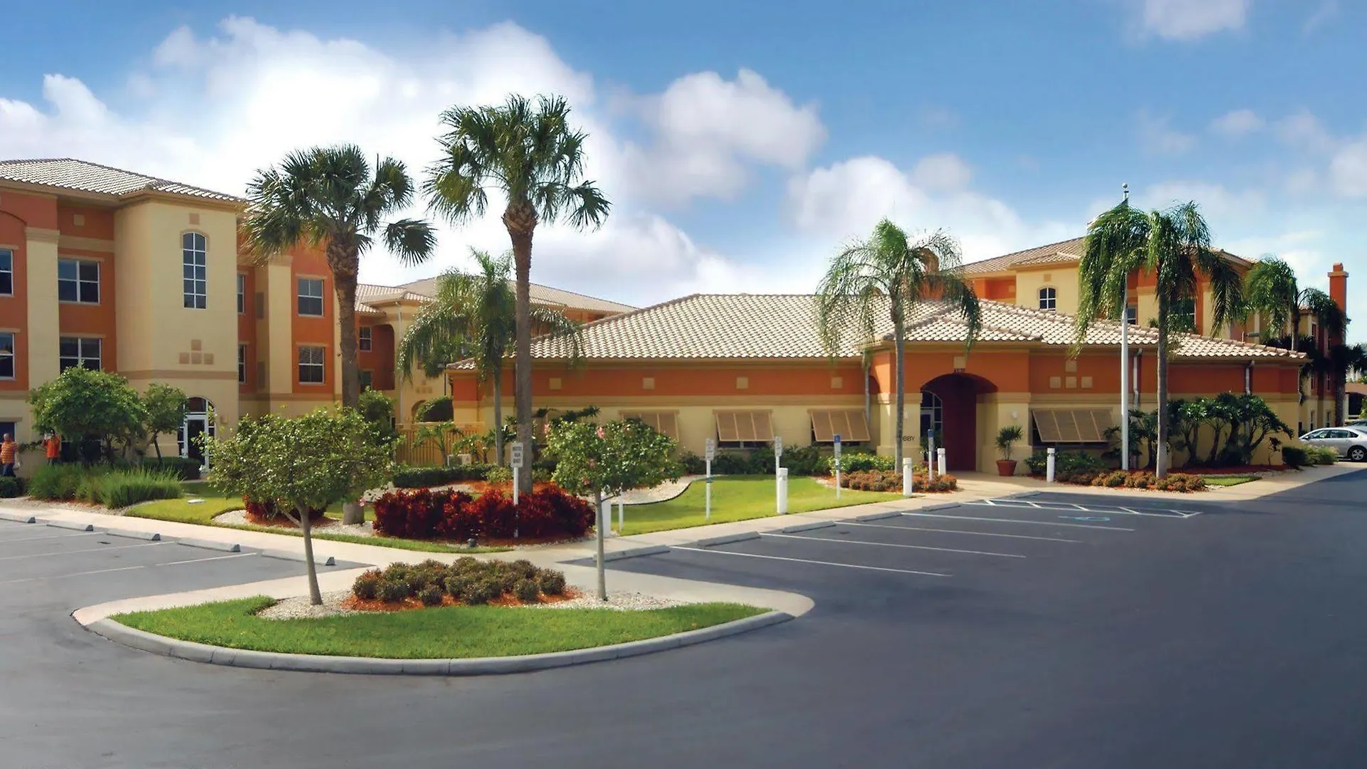 By Marriott Hotel North Naples