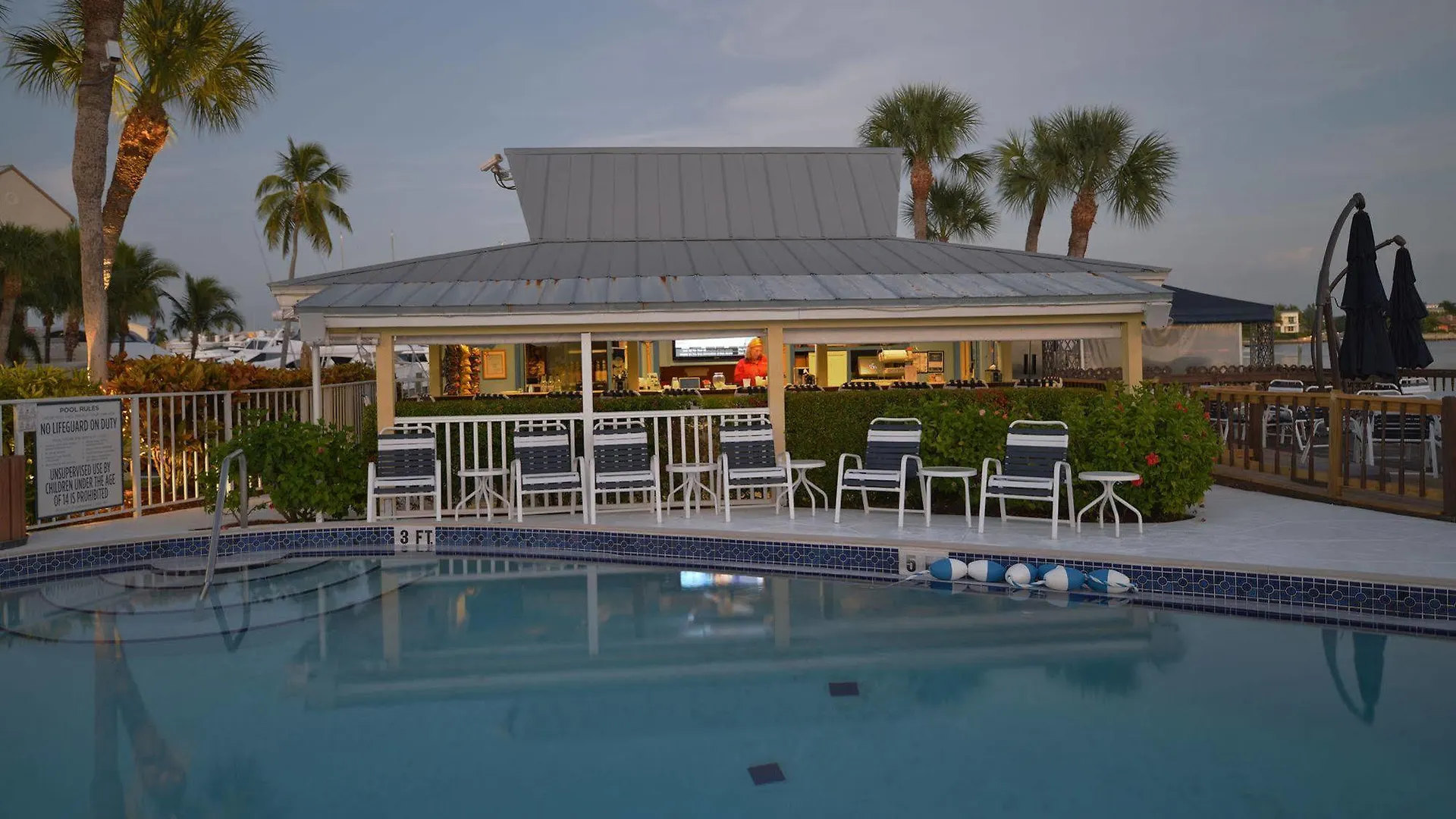 Hilton Vacation Club Charter Club Bay Resort