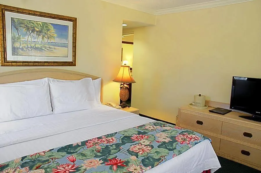 Courtyard By Marriott - Hotel 3*