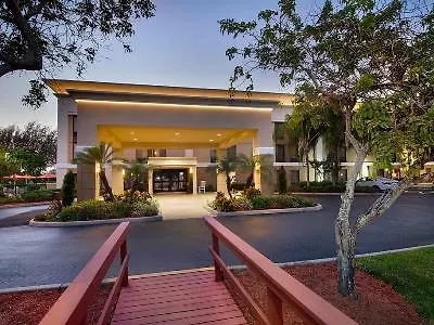 Hotel Hampton - I-75 3*