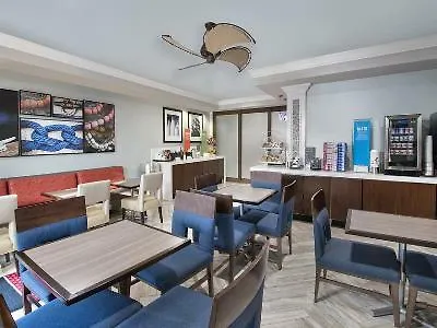 Hampton - I-75 Hotel