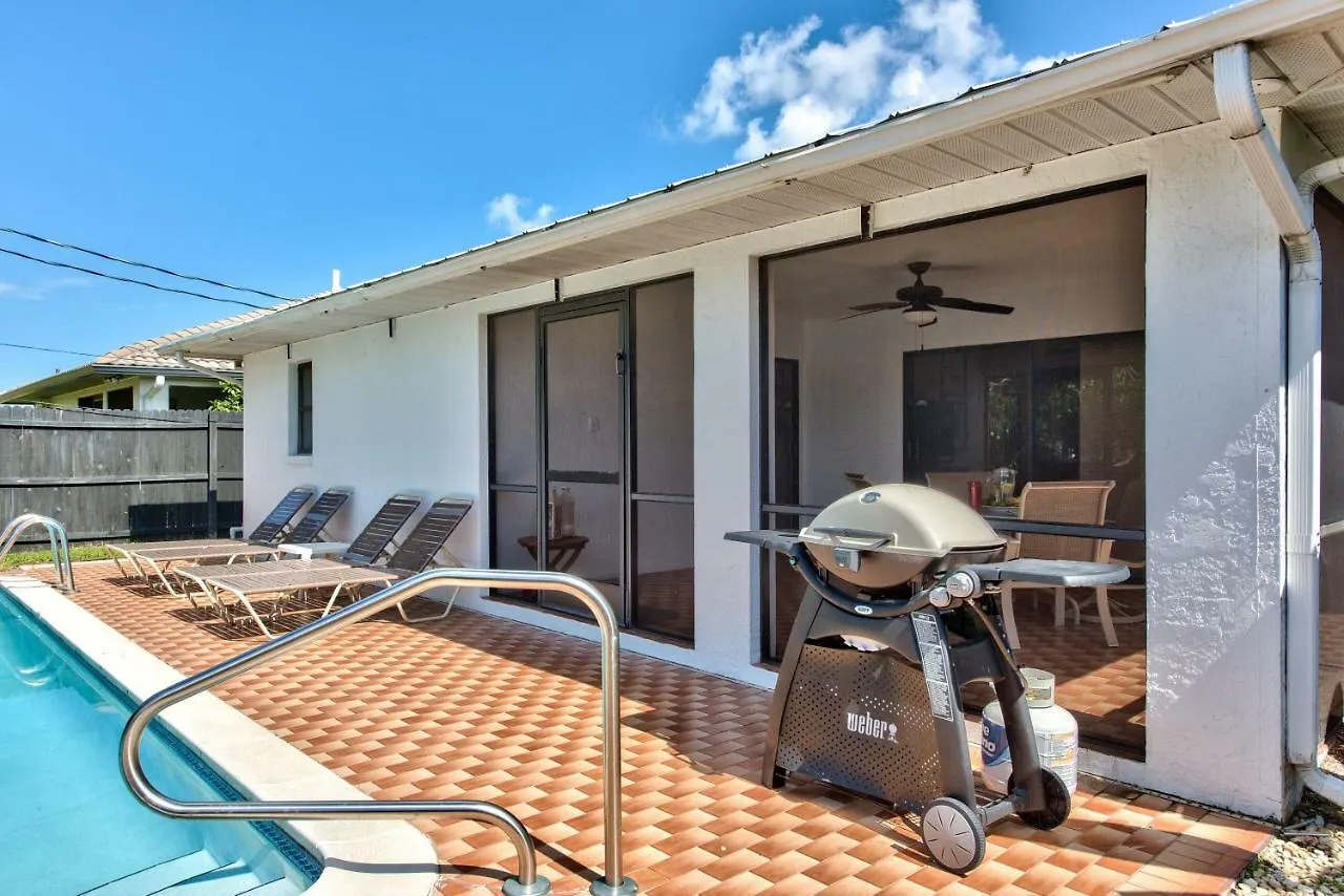 Avanti Vacation Rental * Naples