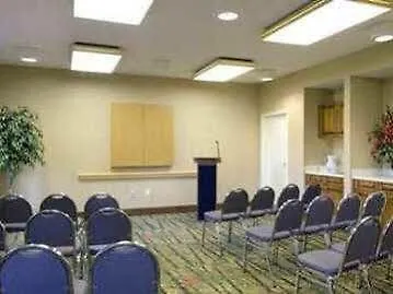 햄튼 인 네이플스 I 75 3* North Naples