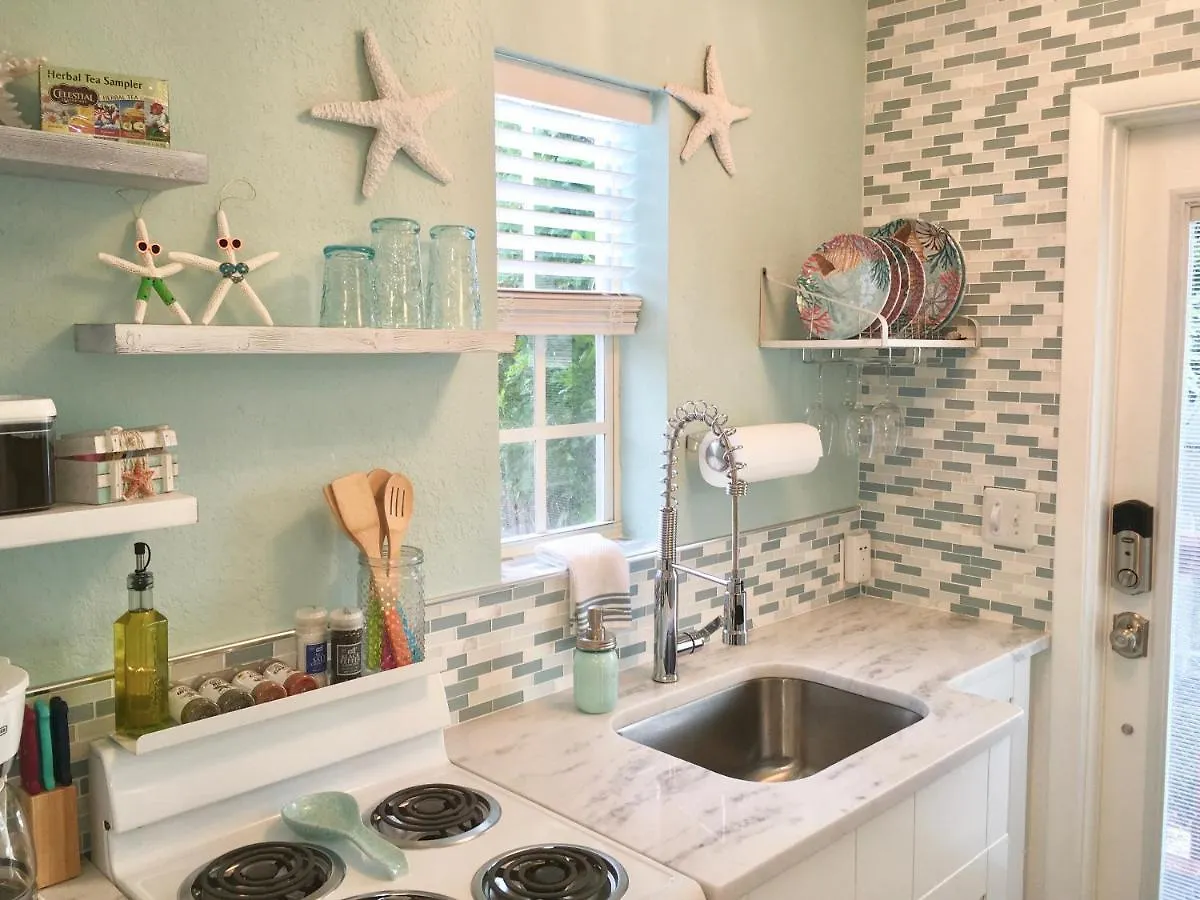 Apartment Coastal Escape! *