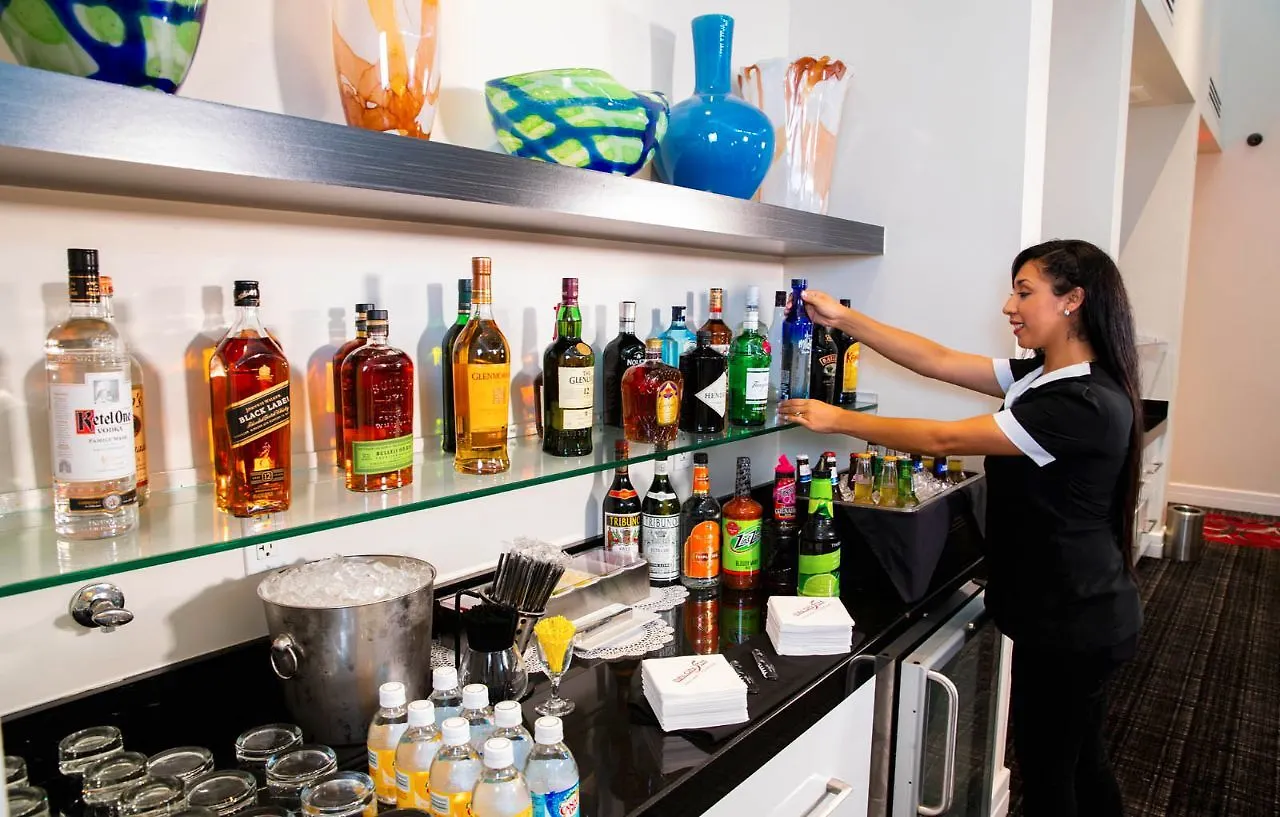 安付福思酒店 4* North Naples