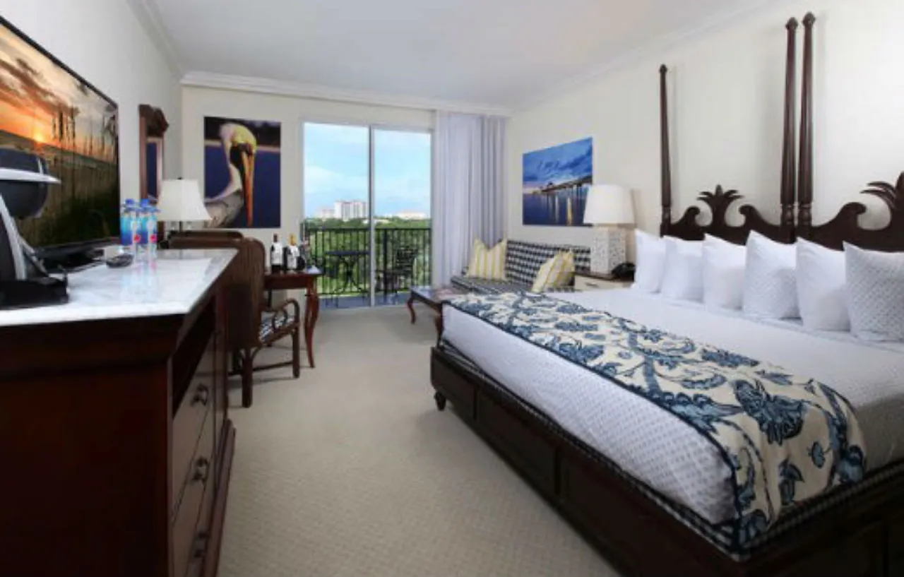 At Pelican Bay Hotel 4*