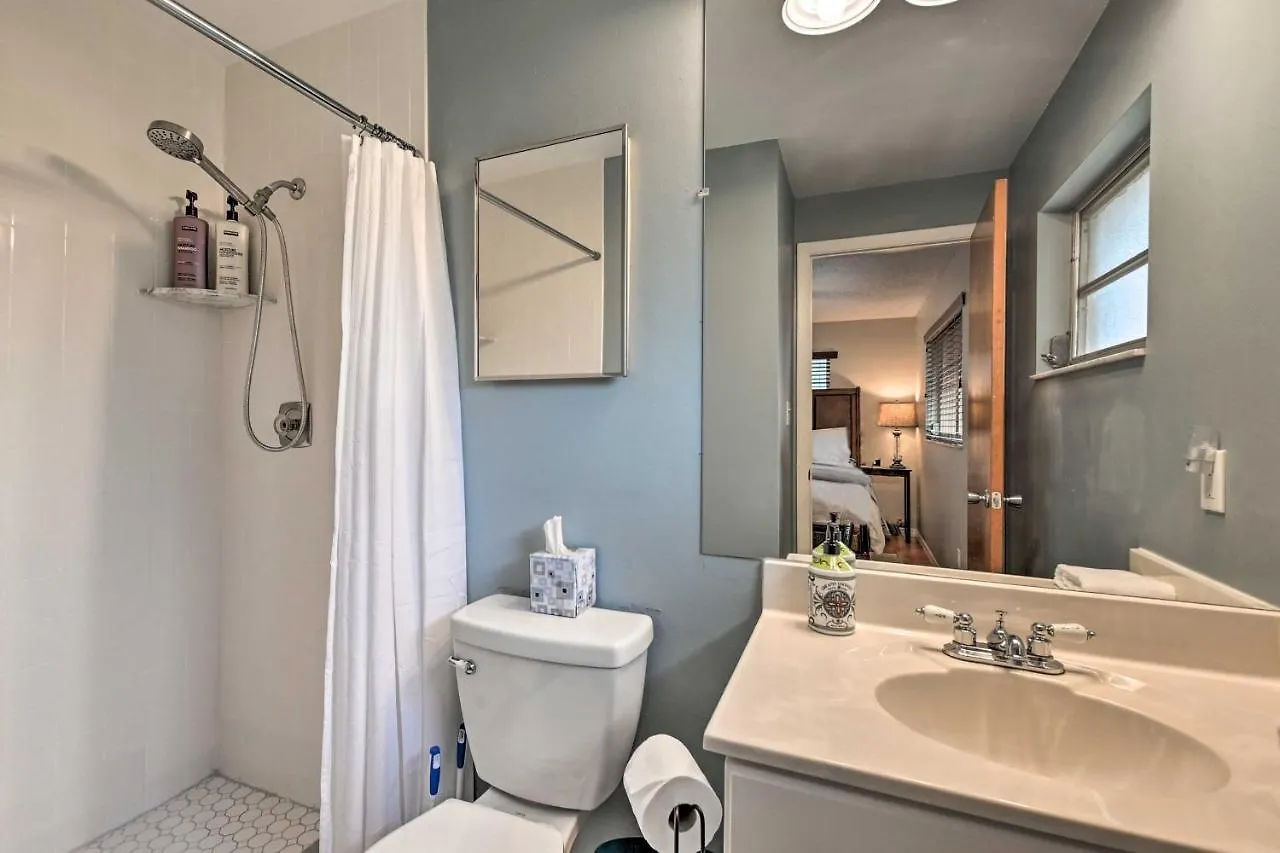 Family-friendly About 4 Mi To And Pier Holiday home