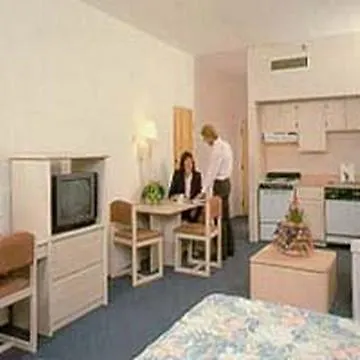 Tollgate 2* North Naples