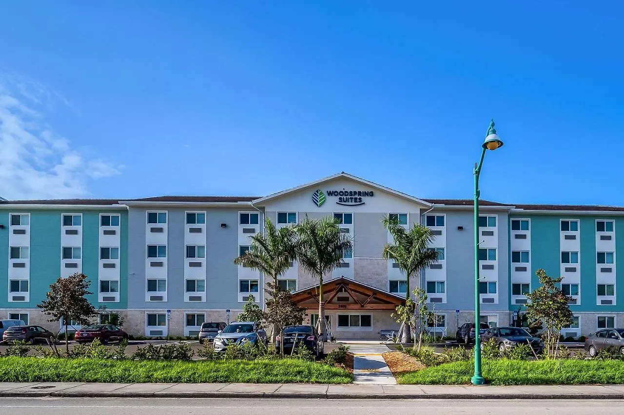 Otel Woodspring West 2*