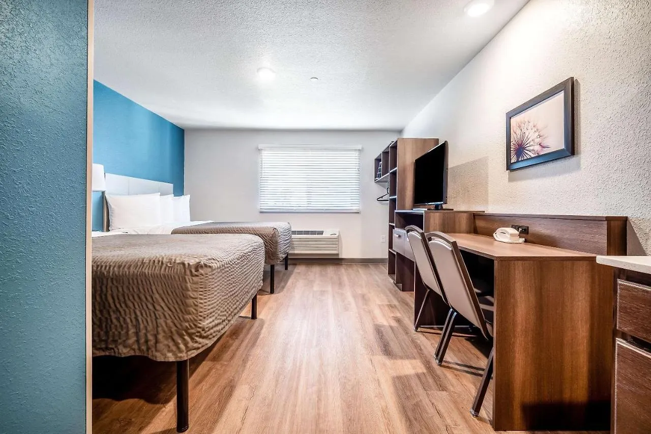 Otel Woodspring West North Naples