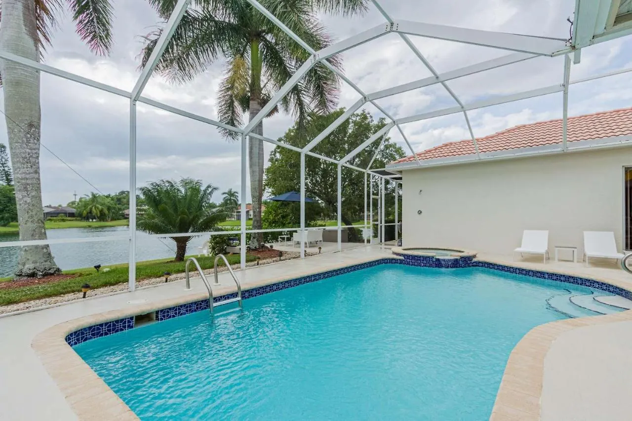 Briarwood- Terrazzo Lane With View * North Naples