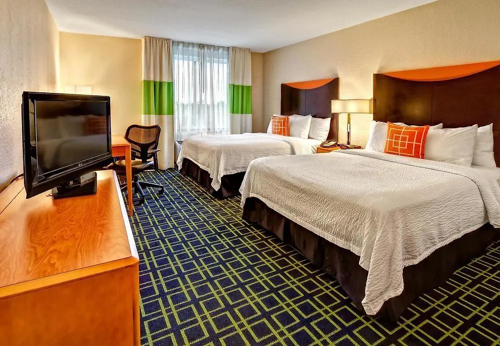 Fairfield And By Marriott Hotell 3*