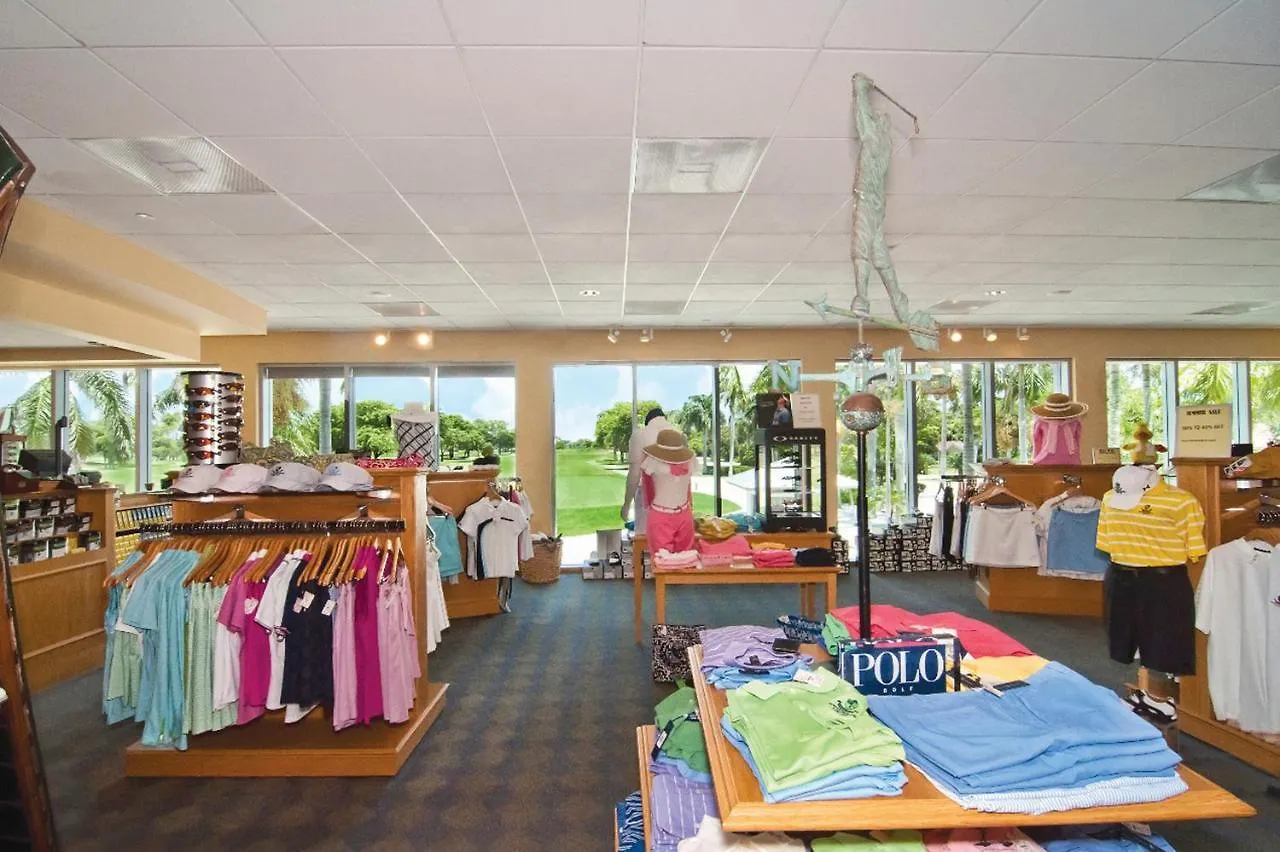 Курортный комплекс Beach And Golf Club Нейплс