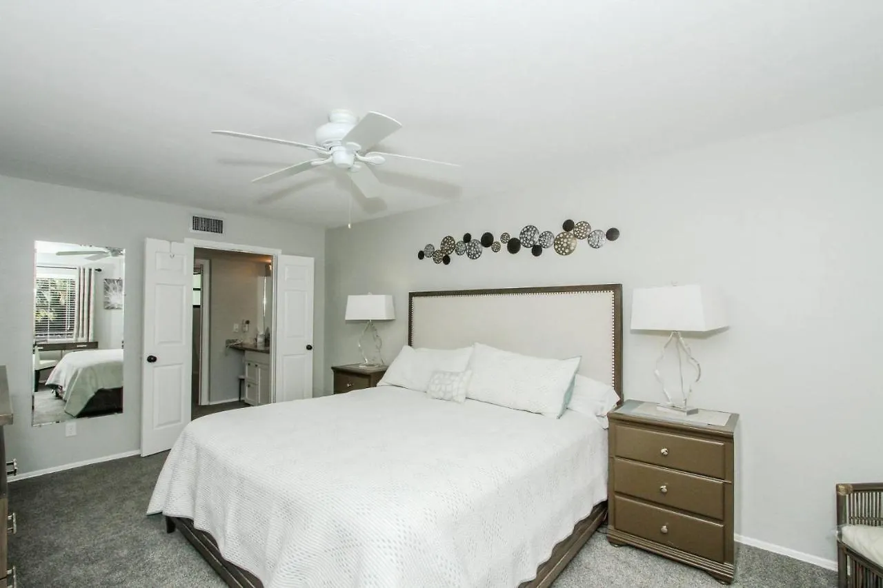 Park Shore Resort, 1st Floor, Bldg.f Naples
