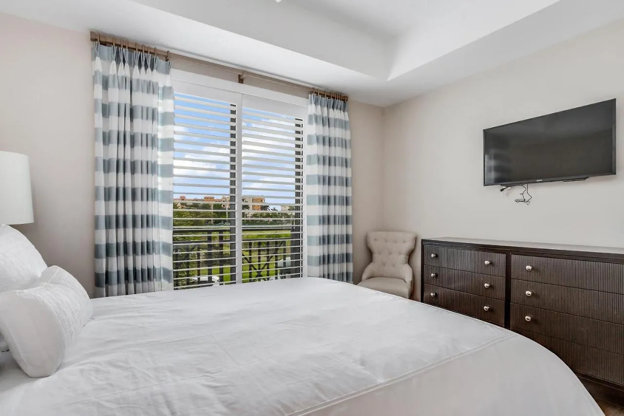 Square Paradise Apartment