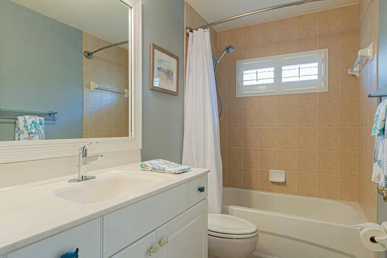 Briarwood-1064 Tivoli Dr North Naples