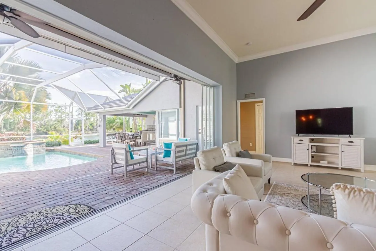 Briarwood-1064 Tivoli Dr * North Naples