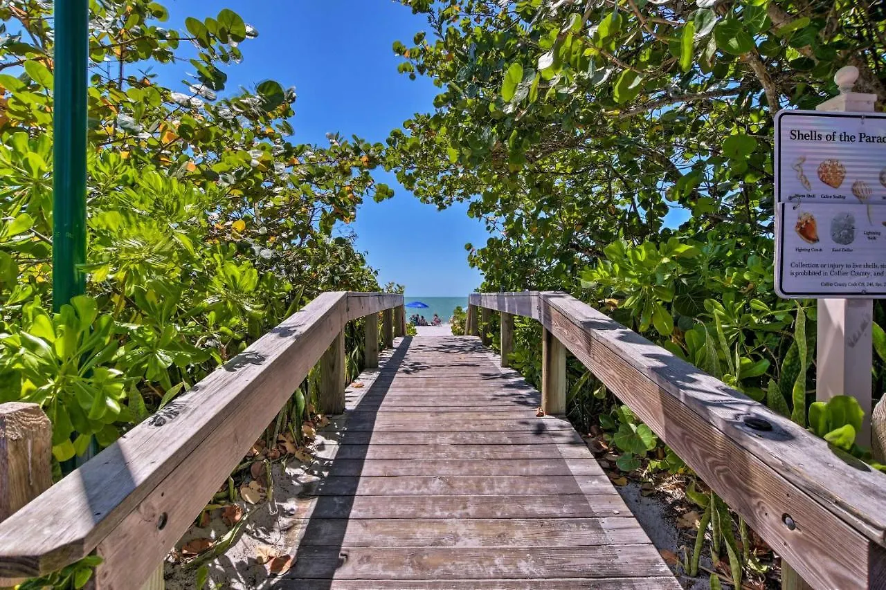 With Pool Access Walk To Shopping And Beach! Apartmán