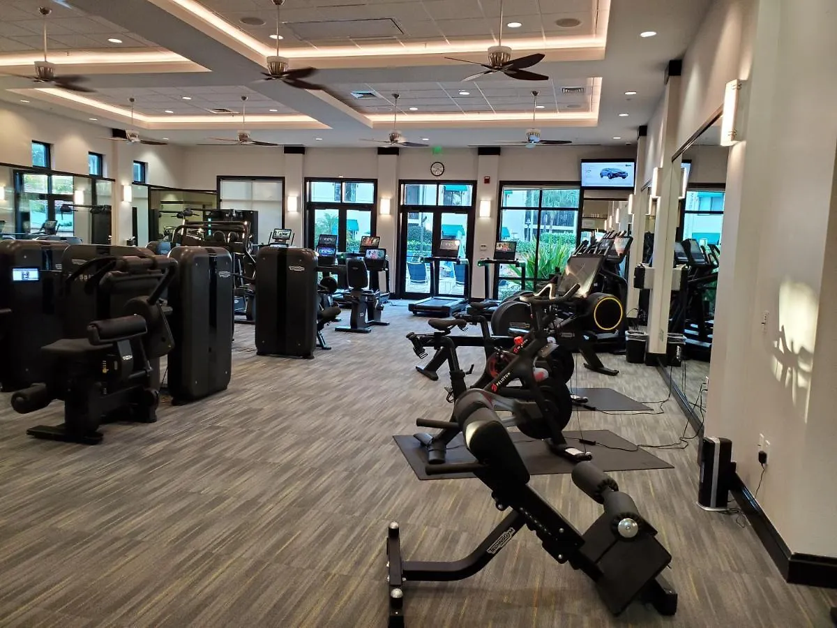 Bay With Fabulous Amenities, Near & Downtown! * North Naples