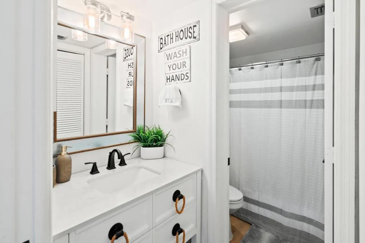 Apartment Park Shore Unit Beautiful Beaches And 5th Ave Shopping Naples