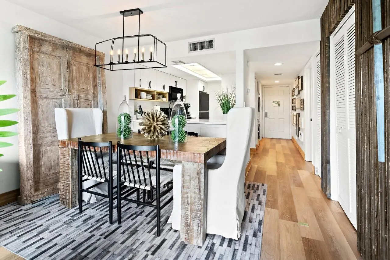 Apartment Park Shore Unit Beautiful Beaches And 5th Ave Shopping