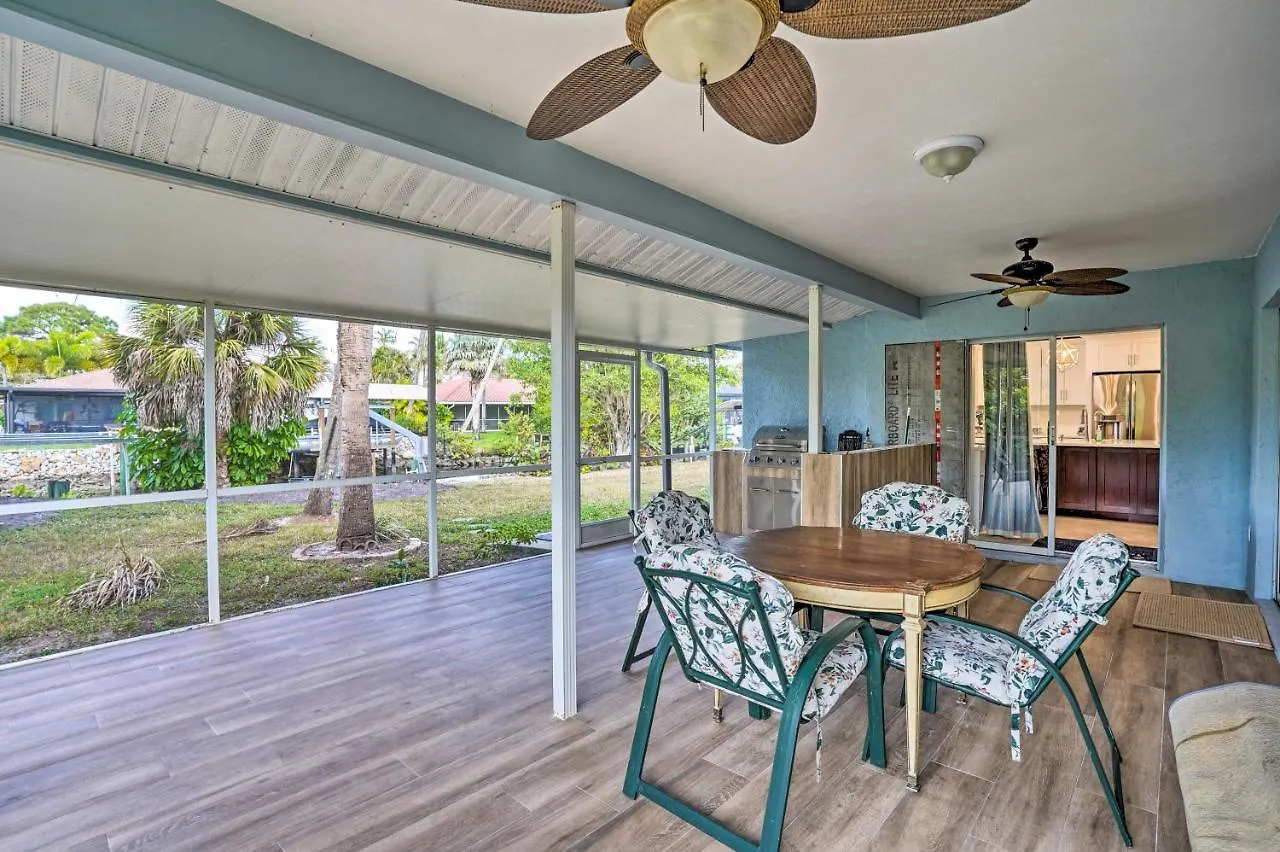Direct Gulf Access And Lanai Sunny Home! 펜션