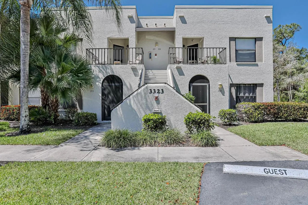 World Tennis Club 725 * North Naples
