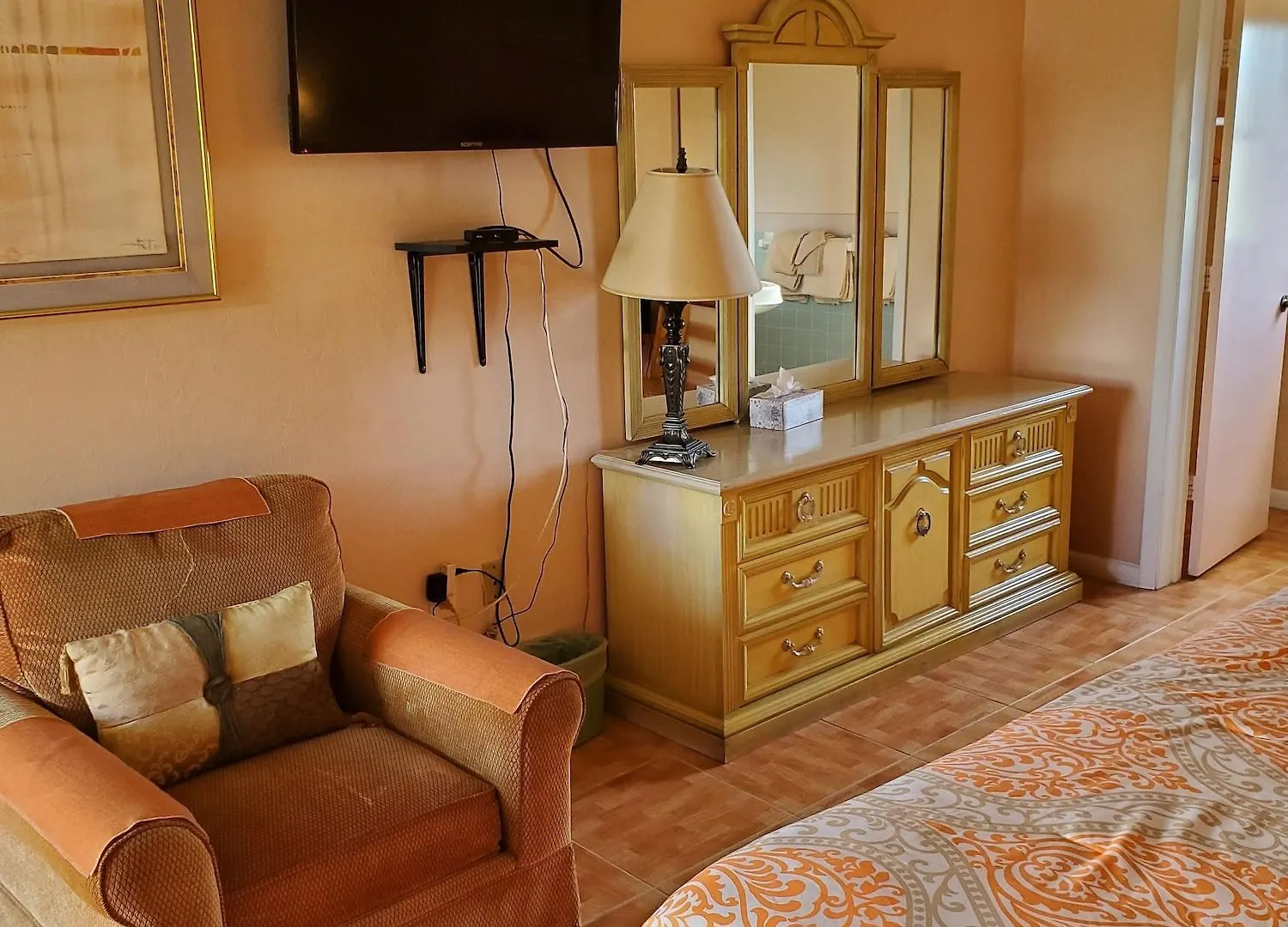 Contys Naples Manor