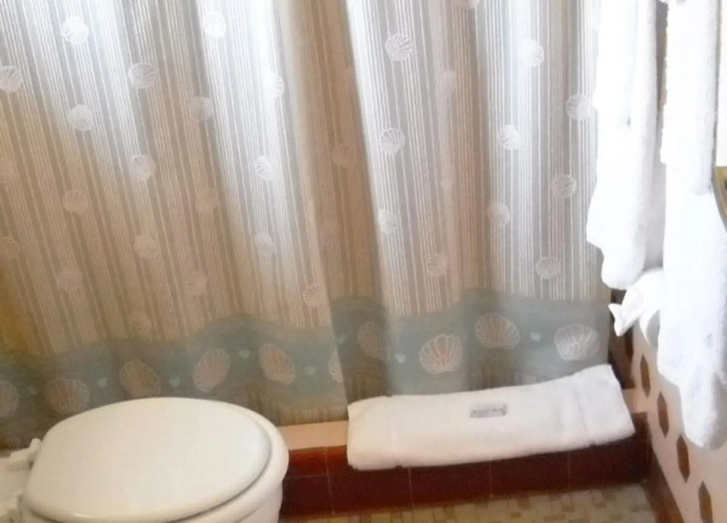 Contys Hotel 2*